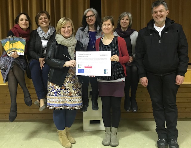 Arbeitsgruppe “Neues Wohnen in Gemeinschaft” (v.l. Barbara Tröls, Annemarie Doppler, Conny Wernitznig, Monika Weißengruber, Sabine Kainmüller, Theodora Eichinger, Kurt Prandstetter)